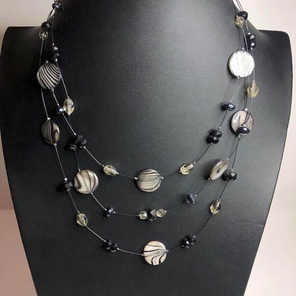 1736 CHICO'S Illusion black grey bead layered necklace 17-20" - Picture 1 of 2